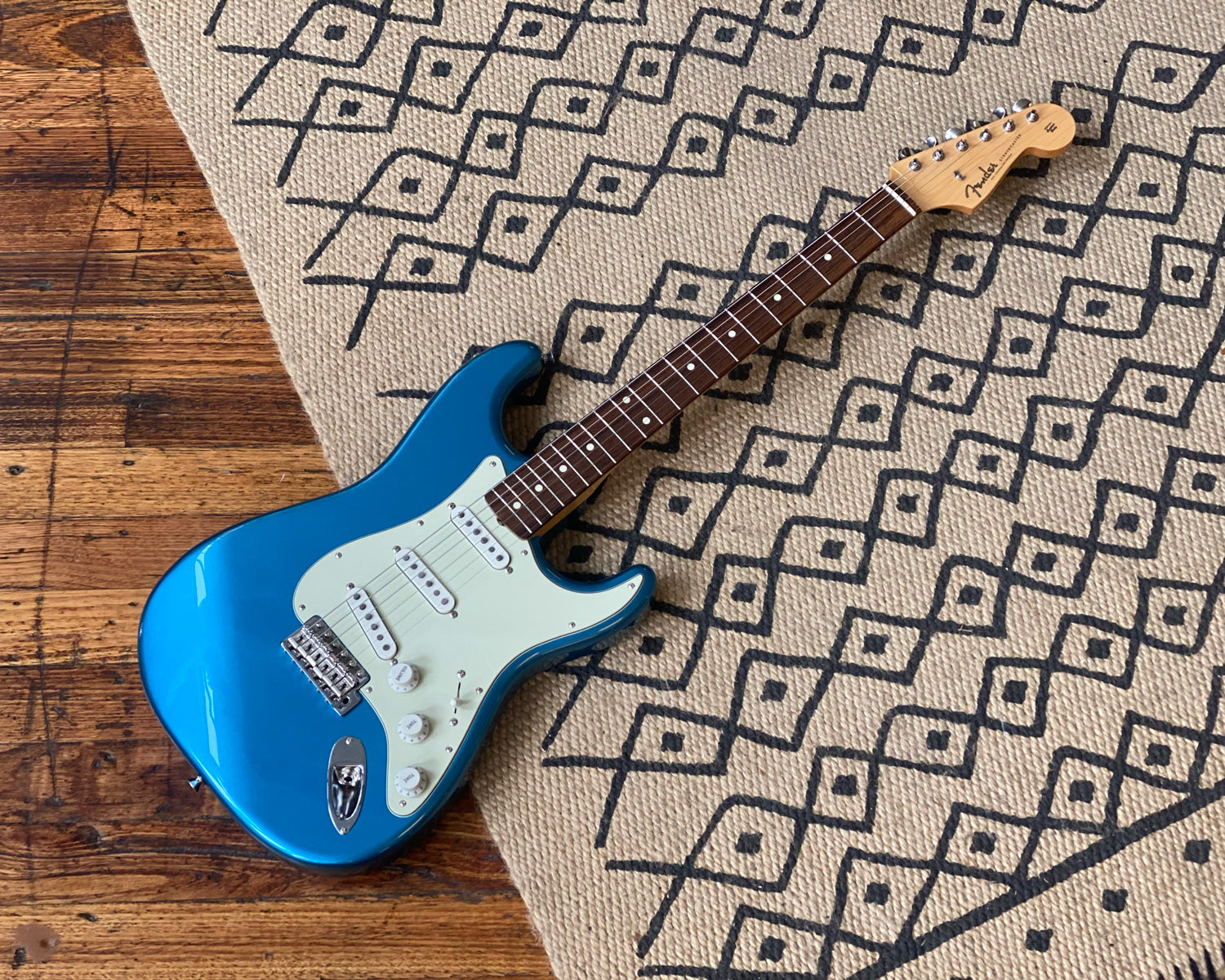 Fender japan Traditional 60s プレベ Made in Japan Traditional 60s Jaguar® – Fender