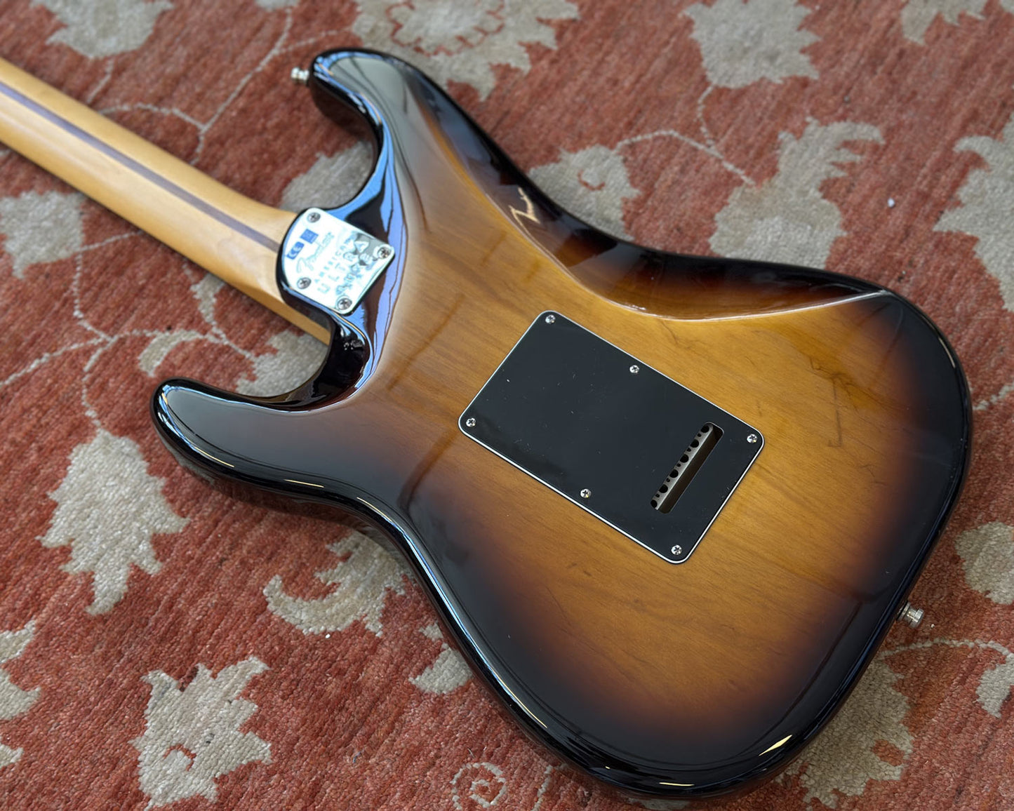 2021 Fender Ultra Luxe Stratocaster - 2 Colour Sunburst w/ OHSC & Paperwork