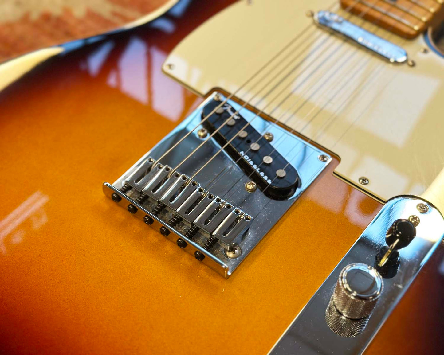 Fender American Ultra Telecaster - Ultraburst w/OHSC