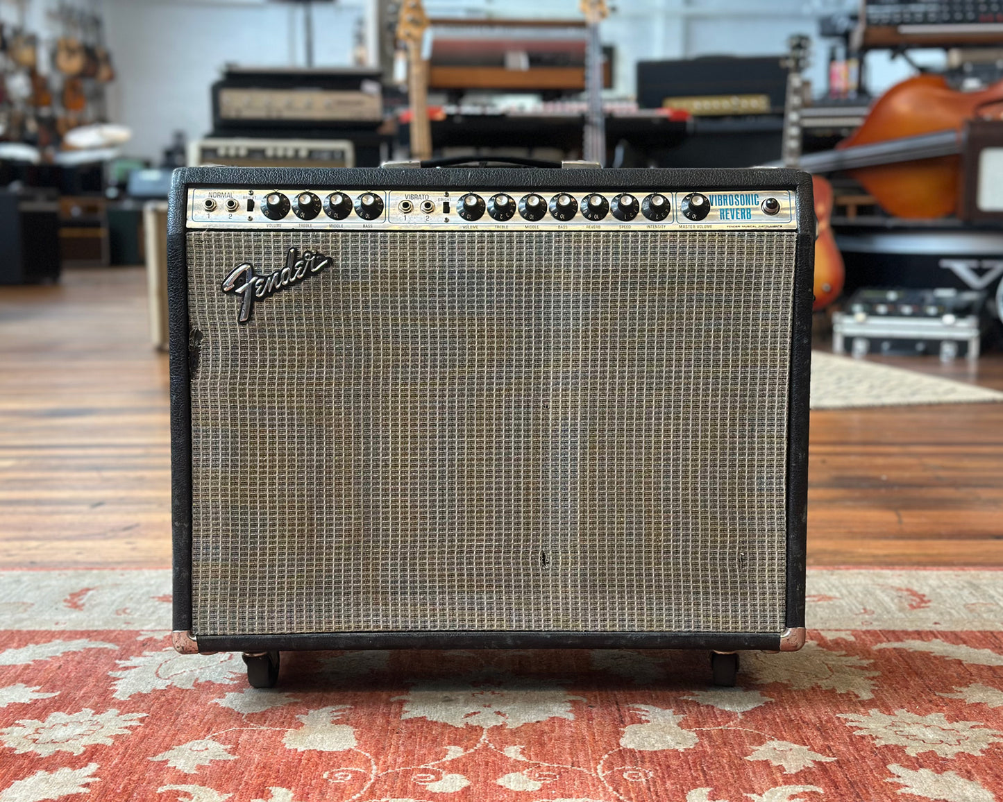 Fender Vibrosonic Reverb 100 Watt 1x15" Valve Combo