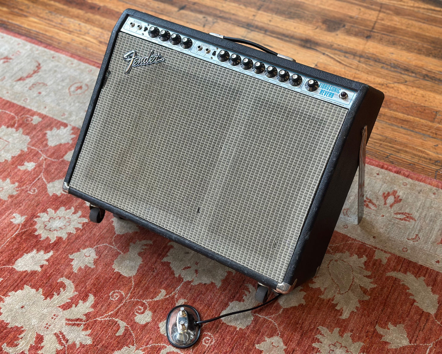 Fender Vibrosonic Reverb 100 Watt 1x15" Valve Combo