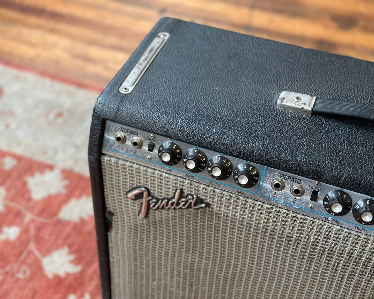 Fender Vibrosonic Reverb 100 Watt 1x15" Valve Combo