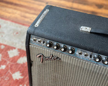 Load image into Gallery viewer, Fender Vibrosonic Reverb 100 Watt 1x15&quot; Valve Combo
