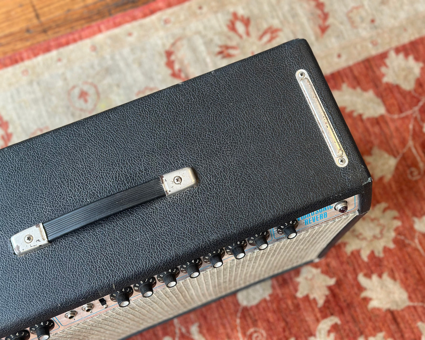 Fender Vibrosonic Reverb 100 Watt 1x15" Valve Combo