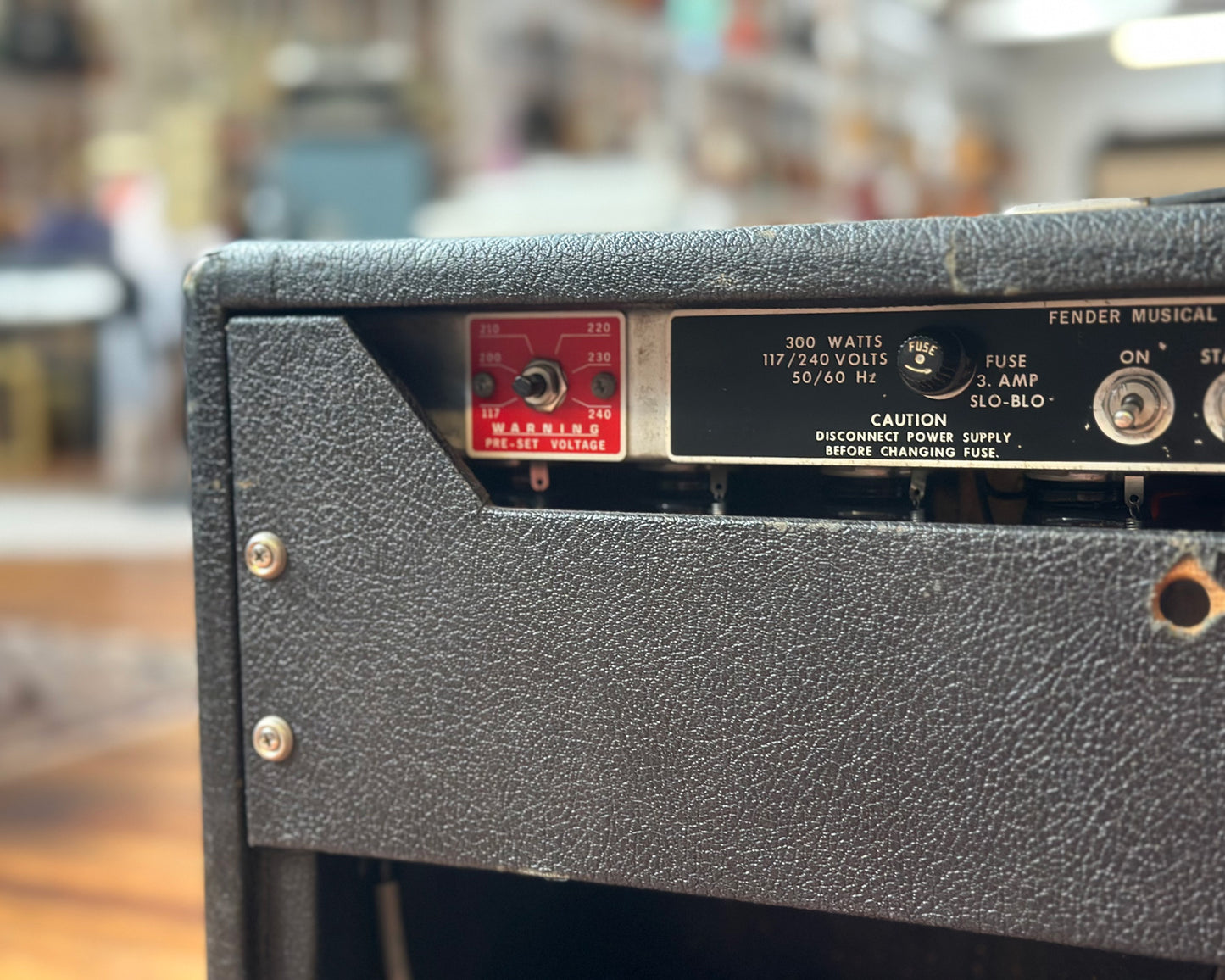 Fender Vibrosonic Reverb 100 Watt 1x15" Valve Combo