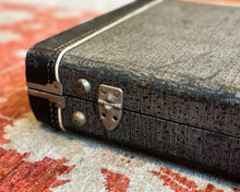 Load image into Gallery viewer, Fender Victoria Mustang Hardcase - 1960s
