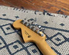 Load image into Gallery viewer, Fender Vintera &#39;60s Jaguar Ocean Turquoise
