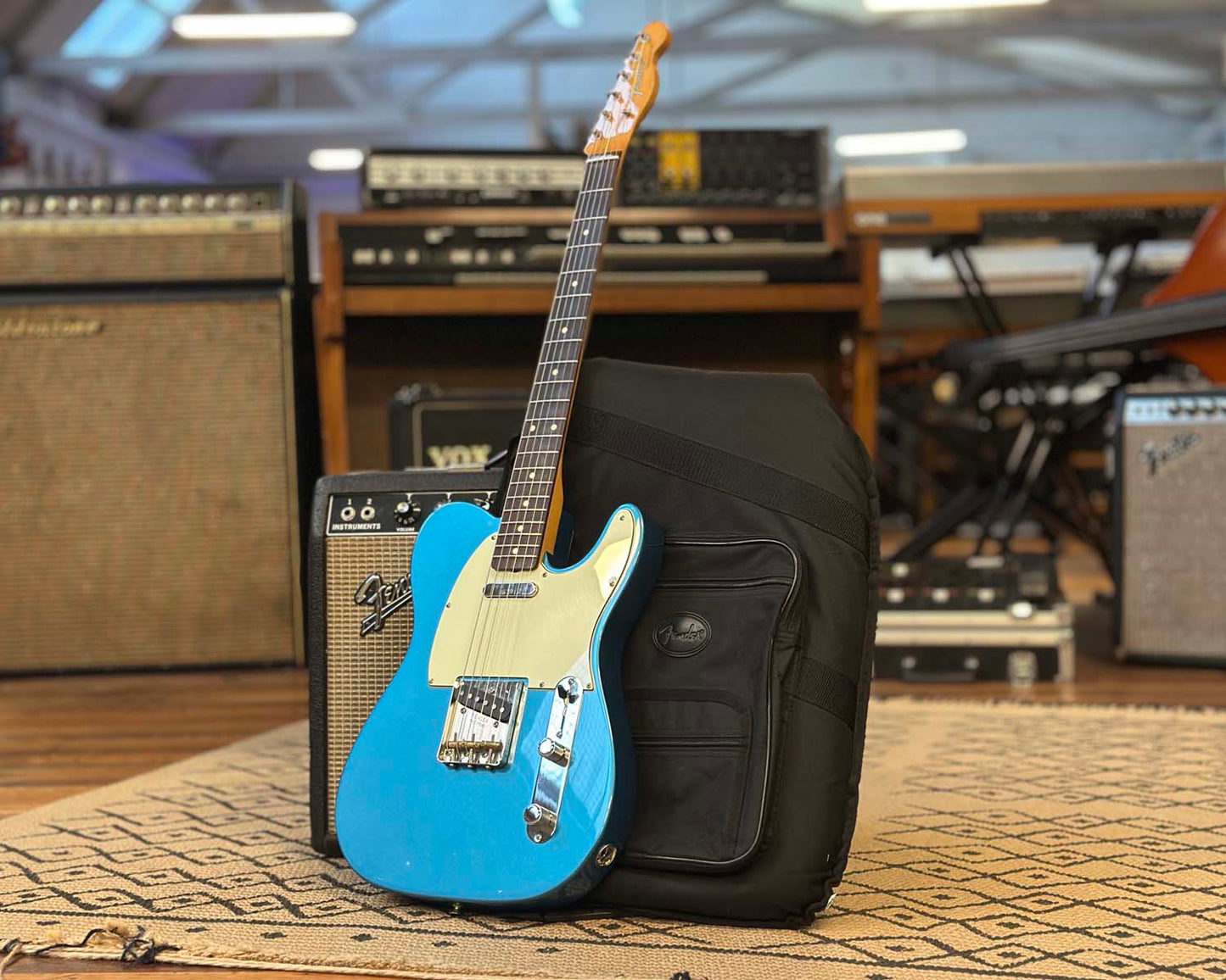 Fender Vintera '60s Telecaster Modified - Lake Placid Blue