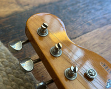 Load image into Gallery viewer, Fender &#39;52 Telecaster 50th Anniversary - Butterscotch Blonde
