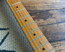 Load image into Gallery viewer, Fender &#39;52 Telecaster 50th Anniversary - Butterscotch Blonde
