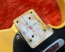 Load image into Gallery viewer, Fender &#39;52 Telecaster 50th Anniversary - Butterscotch Blonde
