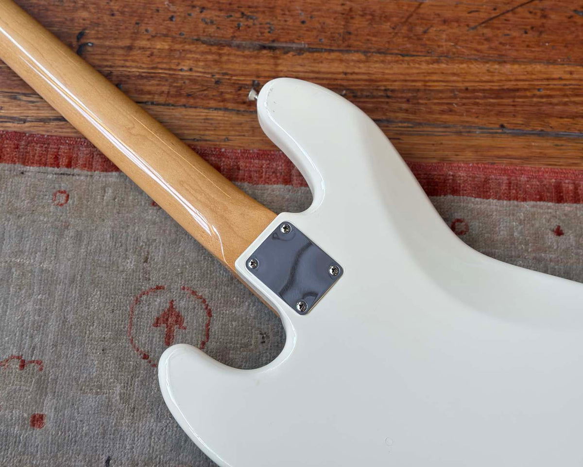 2015 Fender '60s Jazz Bass - Olympic White