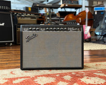 Load image into Gallery viewer, Fender &#39;65 Deluxe Reverb Amp
