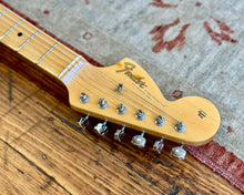 Load image into Gallery viewer, 2001 Fender &#39;68 Reverse Stratocaster Special - Olympic White
