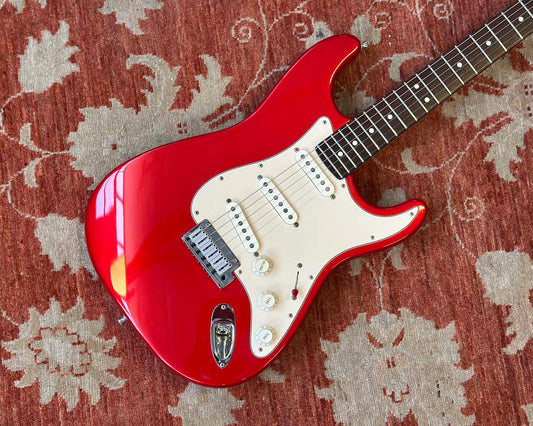 1989 Fender American Standard Stratocaster - Candy Apple Red