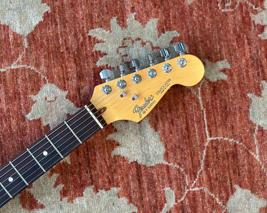 1989 Fender American Standard Stratocaster - Candy Apple Red