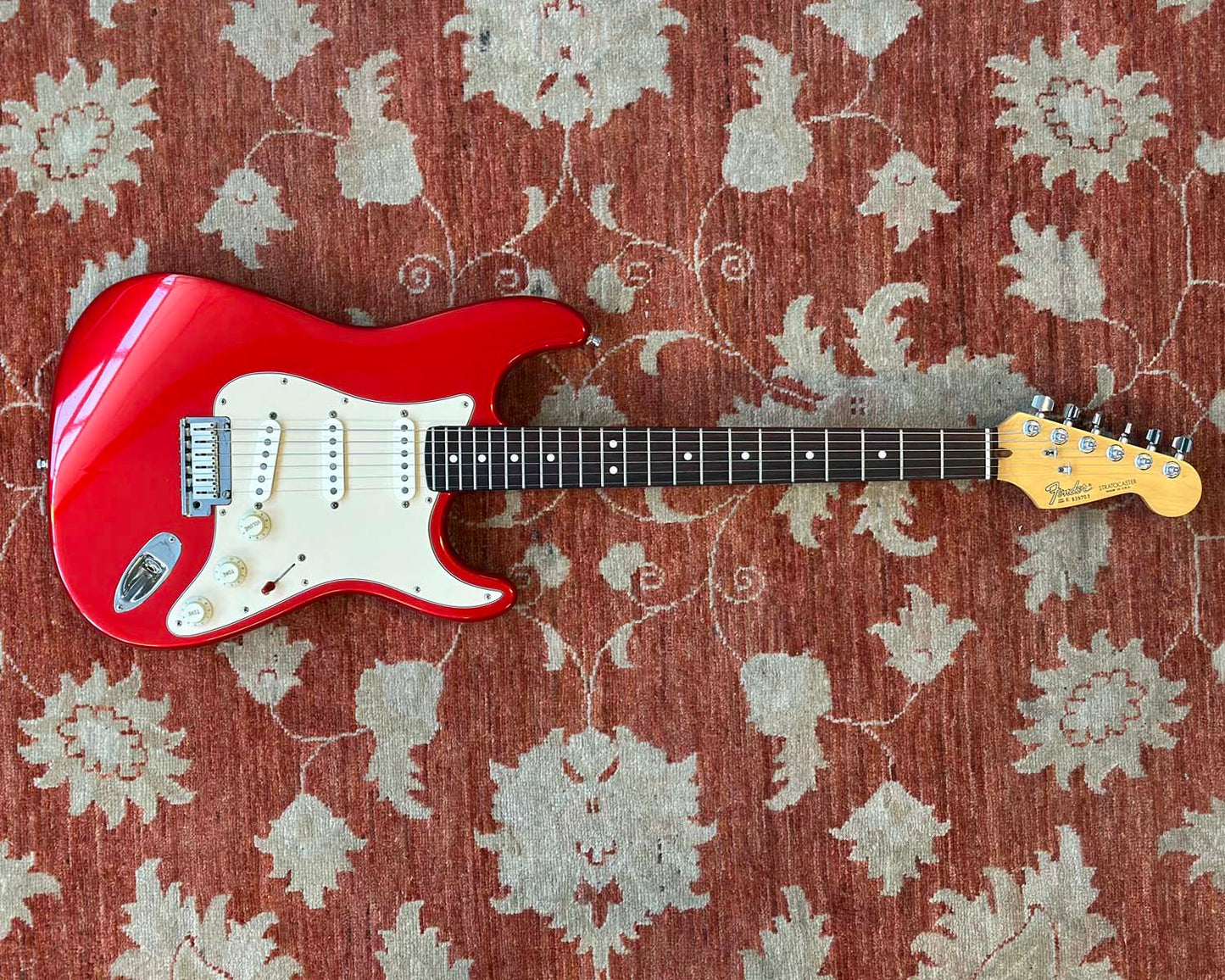 1989 Fender American Standard Stratocaster - Candy Apple Red