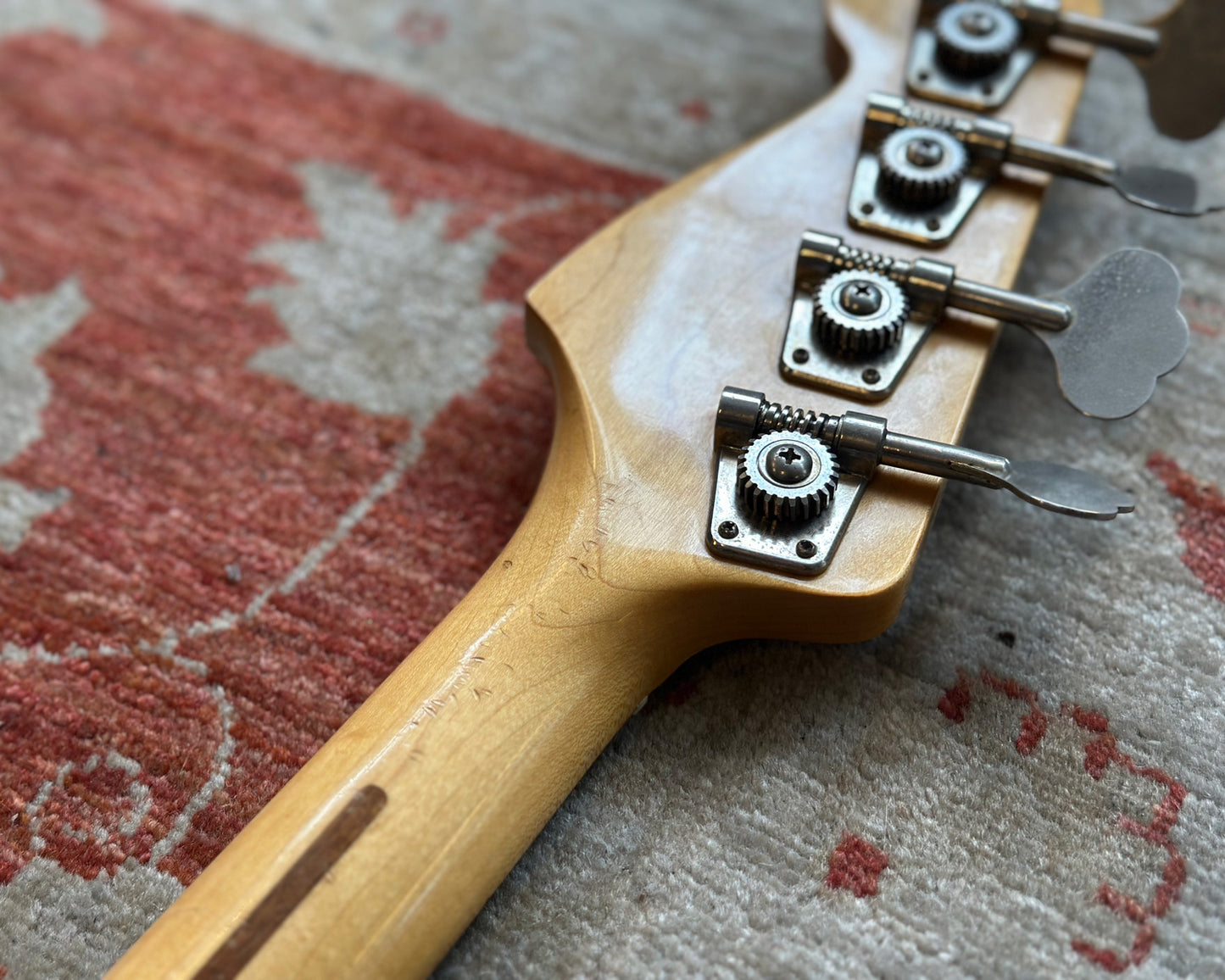 Fernandes FPB-55N Precision Bass Stone Logo