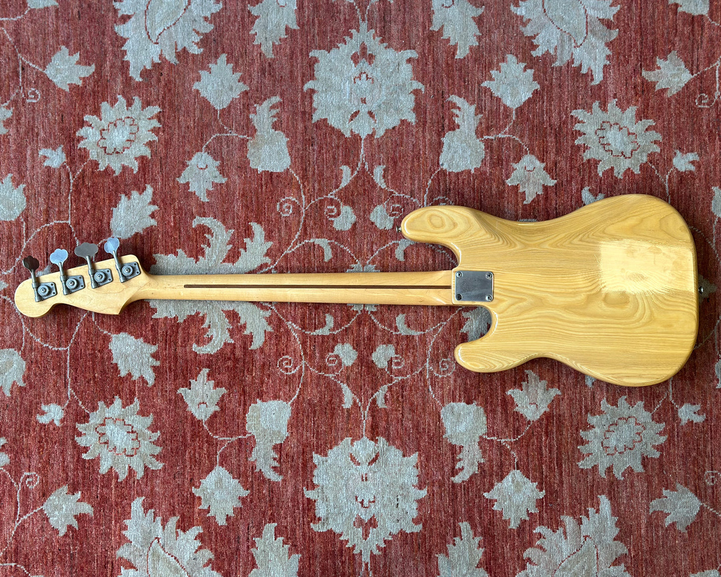 Fernandes FPB-55N Precision Bass Stone Logo