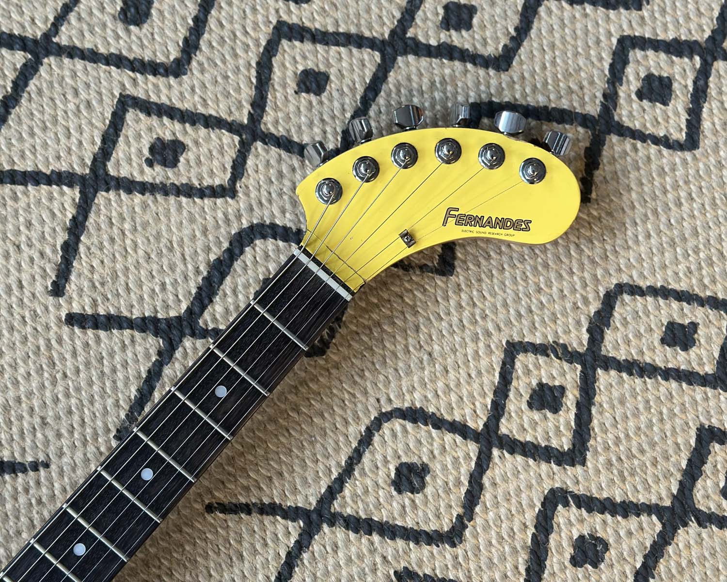 Fernandes ZO-3 Travel Guitar – Found Sound