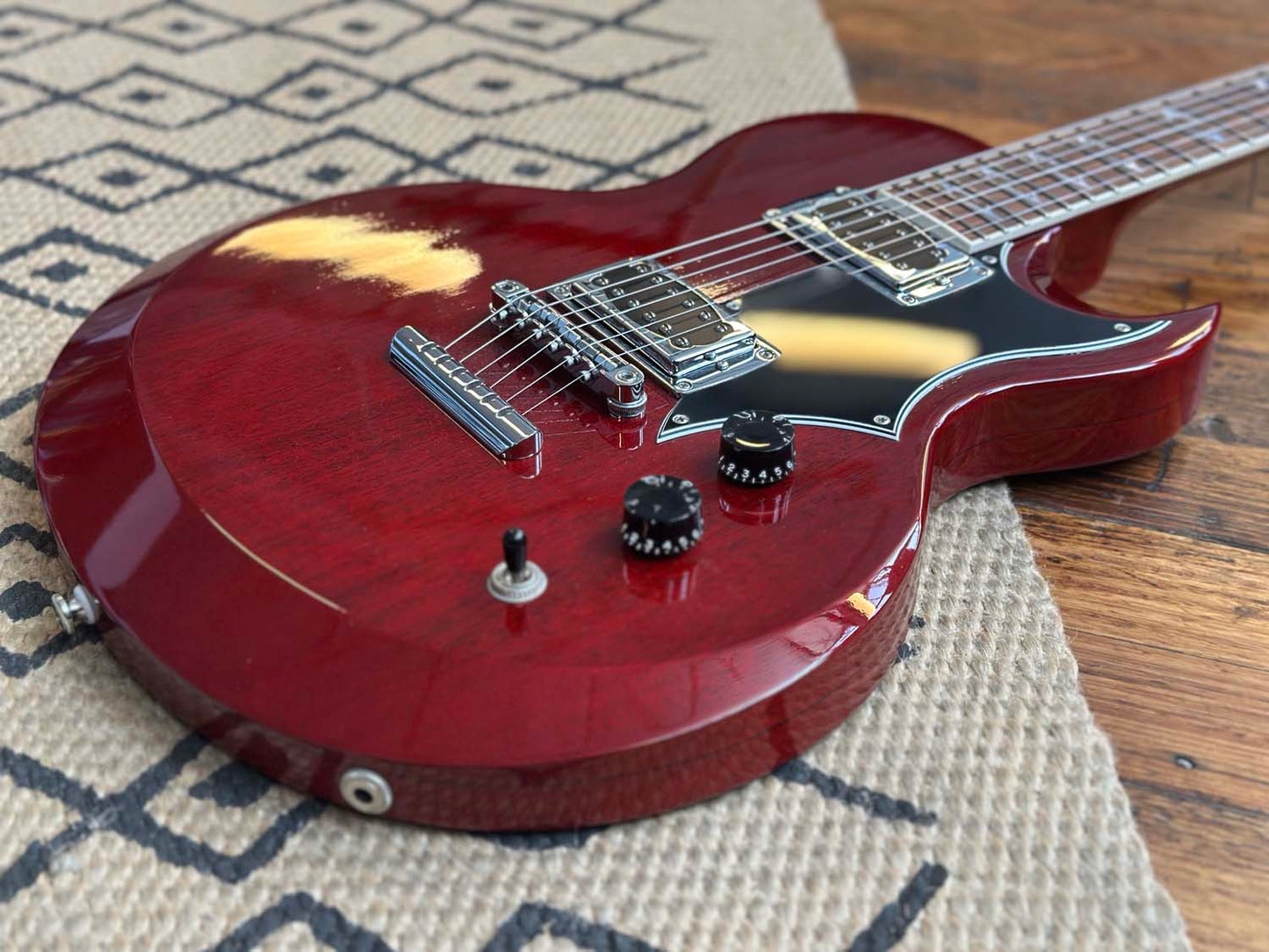 First Act Custom Shop Lola