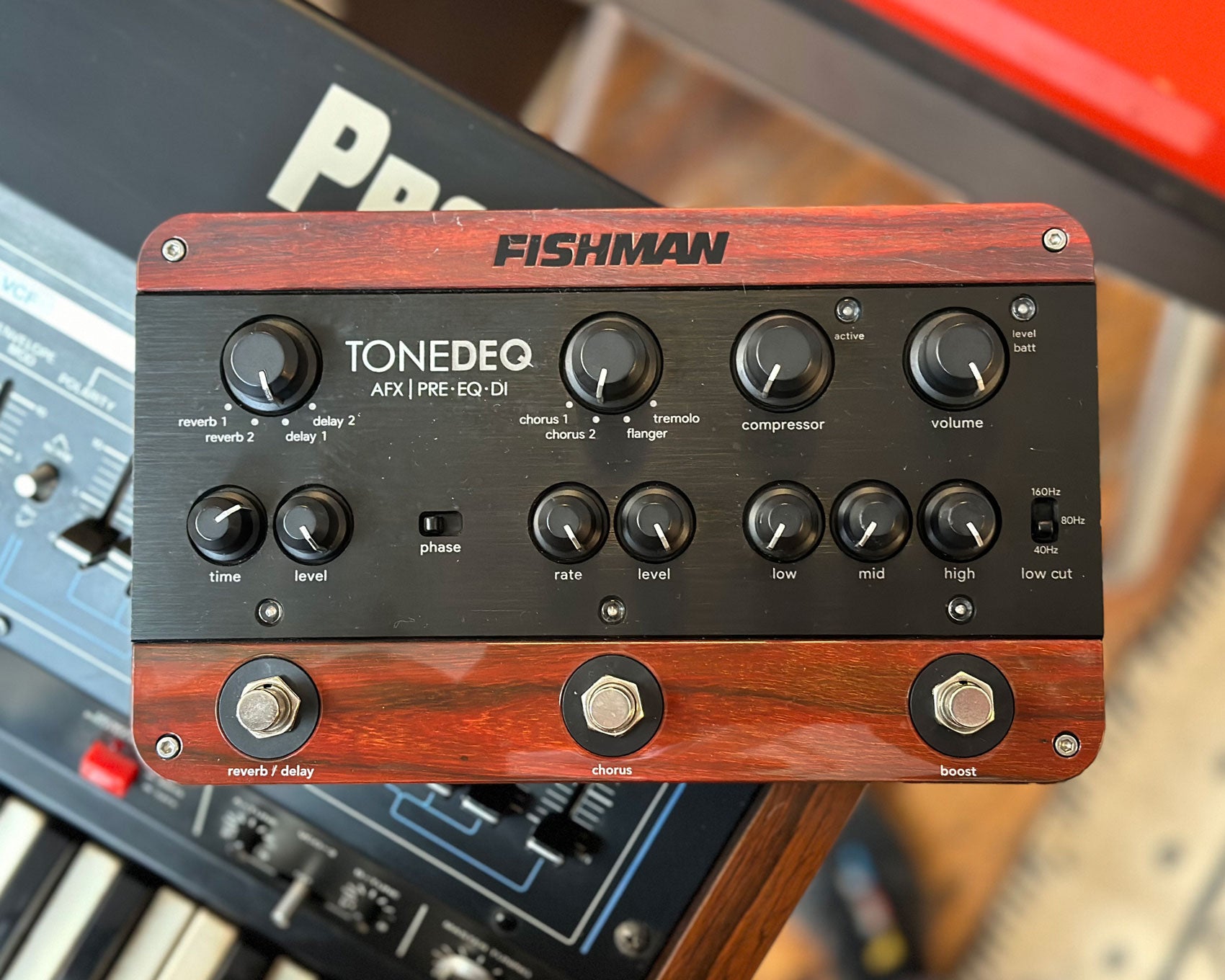Fishman ToneDEQ Acoustic Preamp Multi Effects EQ/DI Pedal