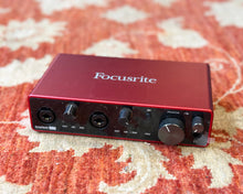 Load image into Gallery viewer, Focusrite Scarlett 4I4 (GEN 3) 4-in/4-out USB Audio Interface
