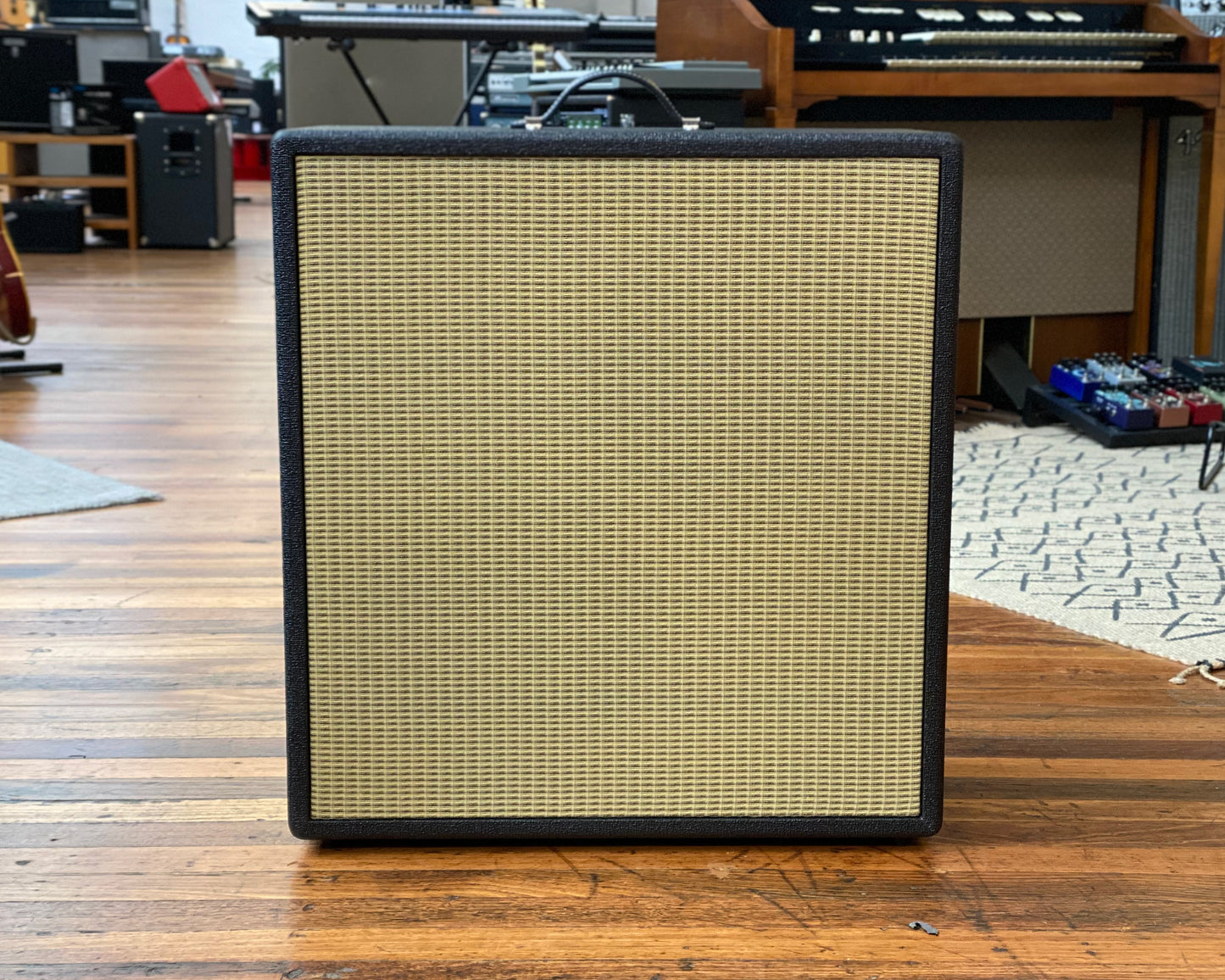 Found Sound Maxi Cab - Black & Wheat 2x12