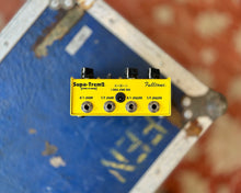 Load image into Gallery viewer, Fulltone Supa-Trem2 Stereo Tremolo/Auto-Panner
