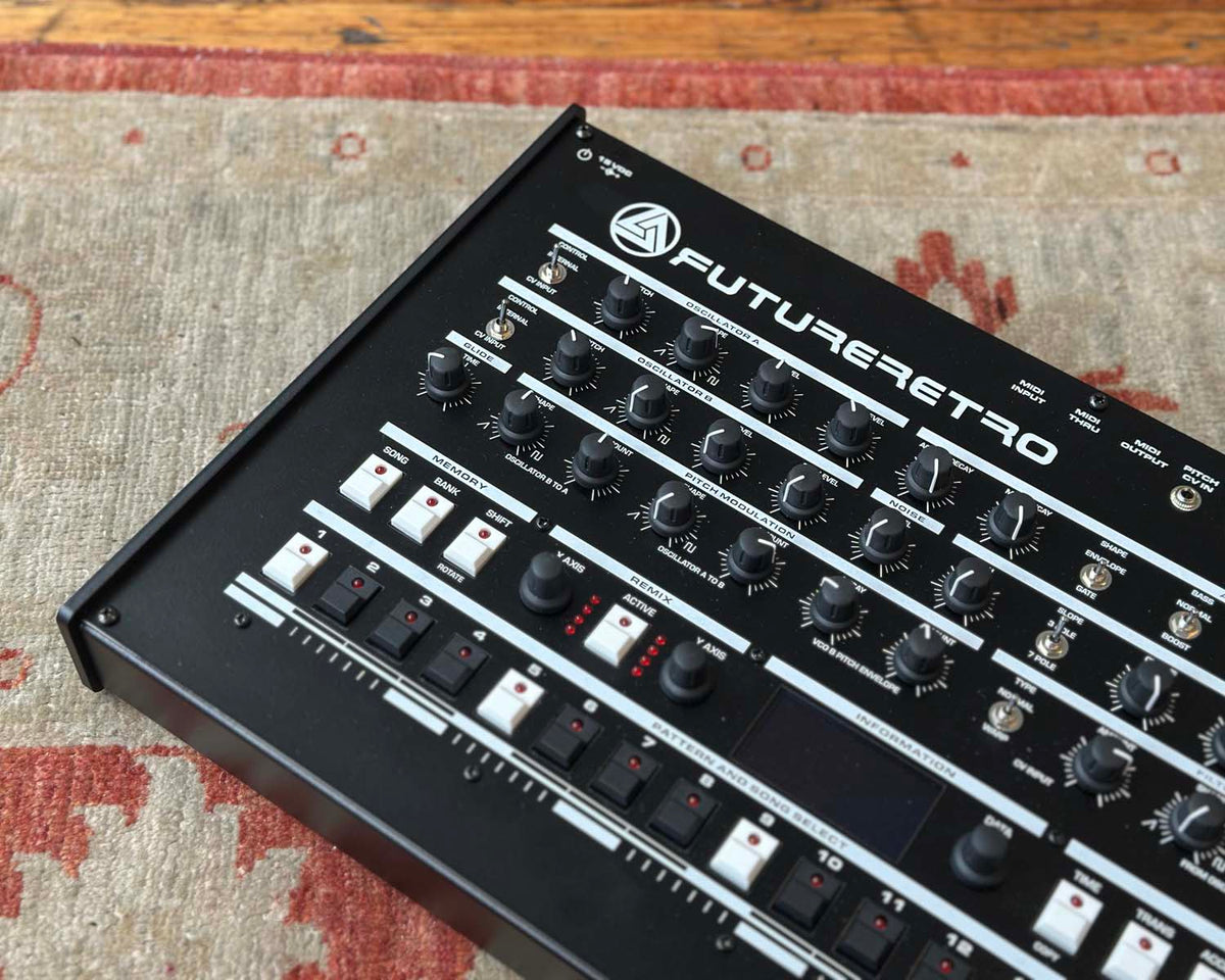 Future Retro FR-777 Monophonic Bassline Synthesizer