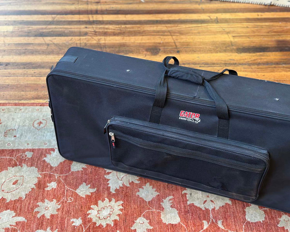 Gator GK-61 Lightweight Keyboard Case w/ Wheels