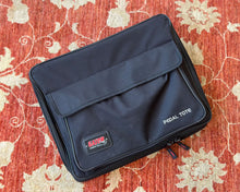 Load image into Gallery viewer, Gator Pedal Board With Bag &amp; G-BUS-8 Power Supply
