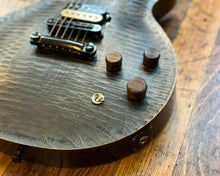 Load image into Gallery viewer, Gibson BFG Les Paul - Worn Ebony

