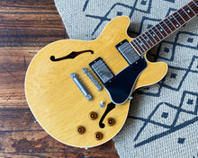 Load image into Gallery viewer, Custom Shop Natural 2003 Gibson CS-336
