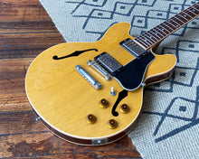 Load image into Gallery viewer, Custom Shop Natural 2003 Gibson CS-336
