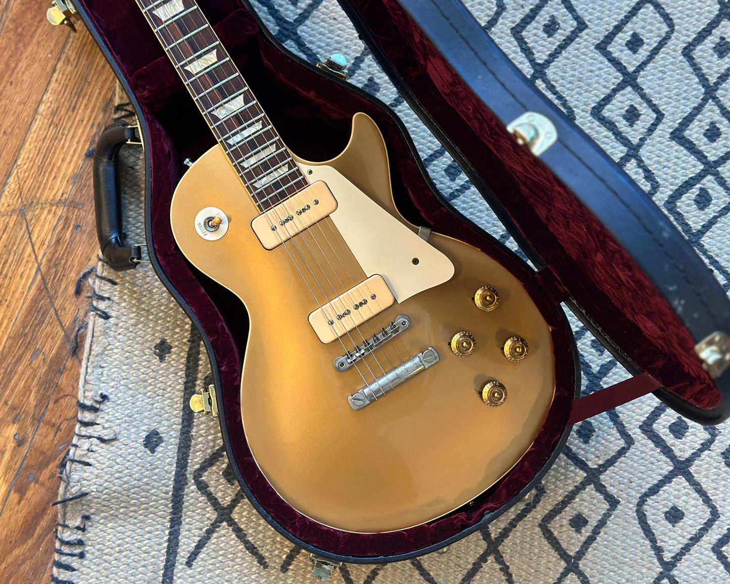 1996 Gibson Custom Shop Historic '56 Les Paul Gold Top Vintage Reissue - R6 w/ OHSC