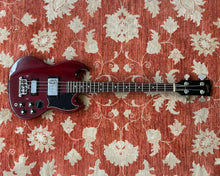 Load image into Gallery viewer, 1972 Gibson EB-3 - Cherry w/ OHSC (3.88kg / 8.55 lbs)

