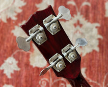 Load image into Gallery viewer, 1972 Gibson EB-3 - Cherry w/ OHSC (3.88kg / 8.55 lbs)
