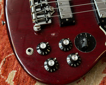 Load image into Gallery viewer, 1972 Gibson EB-3 - Cherry w/ OHSC (3.88kg / 8.55 lbs)
