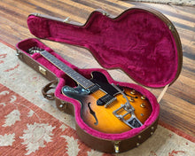 Load image into Gallery viewer, 2016 Gibson ES-330 Custom Shop 1961 Historic w/Bigsby &amp; OHSC
