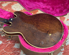 Load image into Gallery viewer, 2016 Gibson ES-330 Custom Shop 1961 Historic w/Bigsby &amp; OHSC
