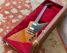 Load image into Gallery viewer, 2019 Gibson Explorer w/ OHSC
