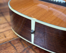 Load image into Gallery viewer, Gibson L-20 Parlour guitar w/OHSC - One of Twenty!
