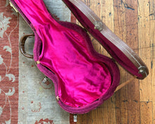 Load image into Gallery viewer, Gibson Les Paul Case

