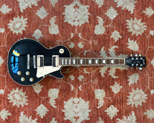 Load image into Gallery viewer, Gibson Les Paul Classic
