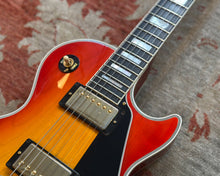 Load image into Gallery viewer, 2013 Gibson Les Paul Custom - Heritage Cherry Burst w/ OHSC
