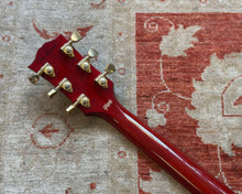 Load image into Gallery viewer, 2013 Gibson Les Paul Custom - Heritage Cherry Burst w/ OHSC
