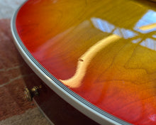 Load image into Gallery viewer, 2013 Gibson Les Paul Custom - Heritage Cherry Burst w/ OHSC
