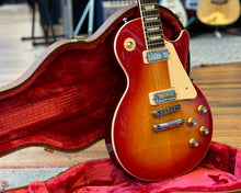 Load image into Gallery viewer, 2021 Cherryburst Gibson Les Paul Deluxe with OHSC
