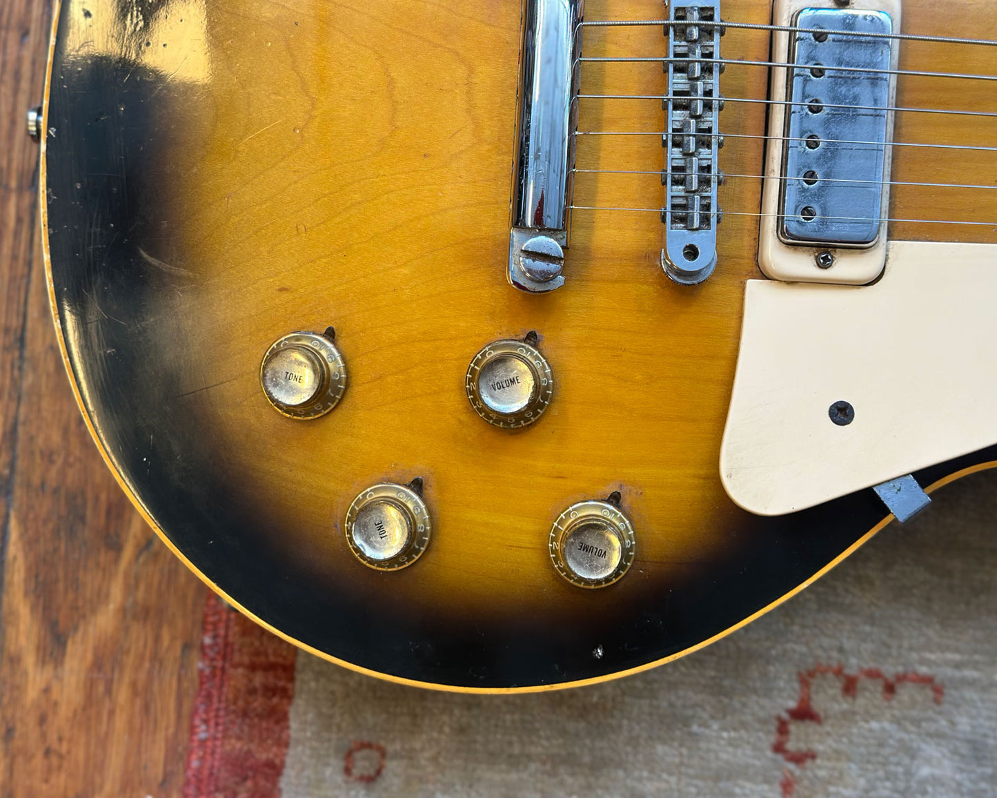 1974 Gibson Les Paul Deluxe - Tobacco Sunburst w/ OHSC (4.6kg)